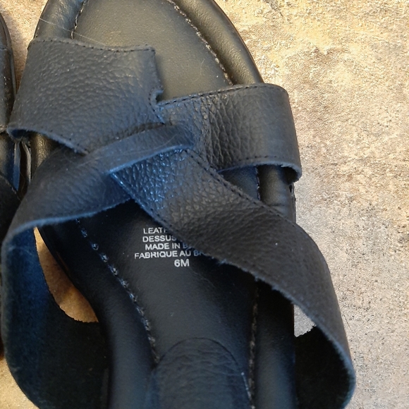 Sandals - Picture 3 of 5